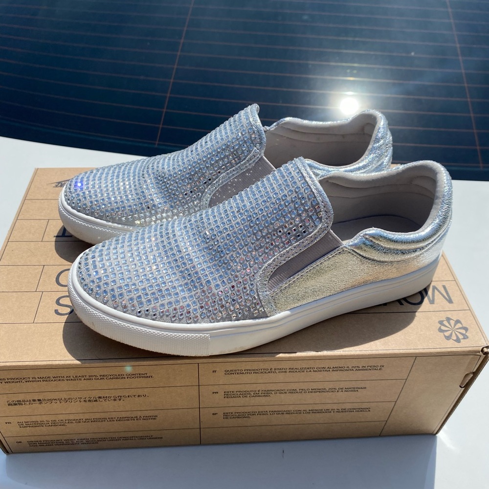 Sparkle Steve Madden slip on flats